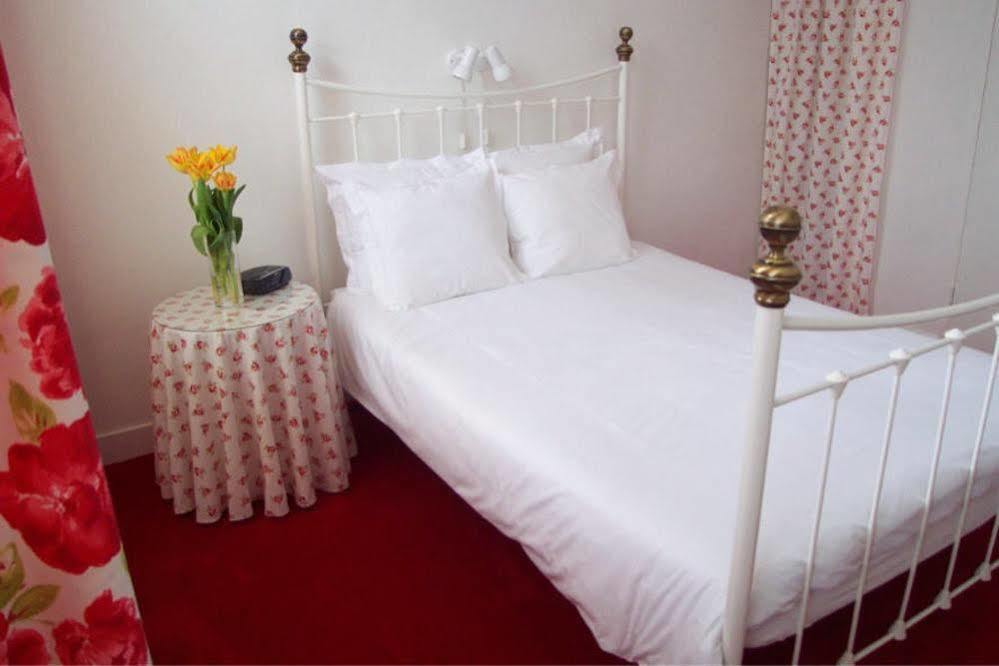 Bed And Breakfast Amsterdam 3*