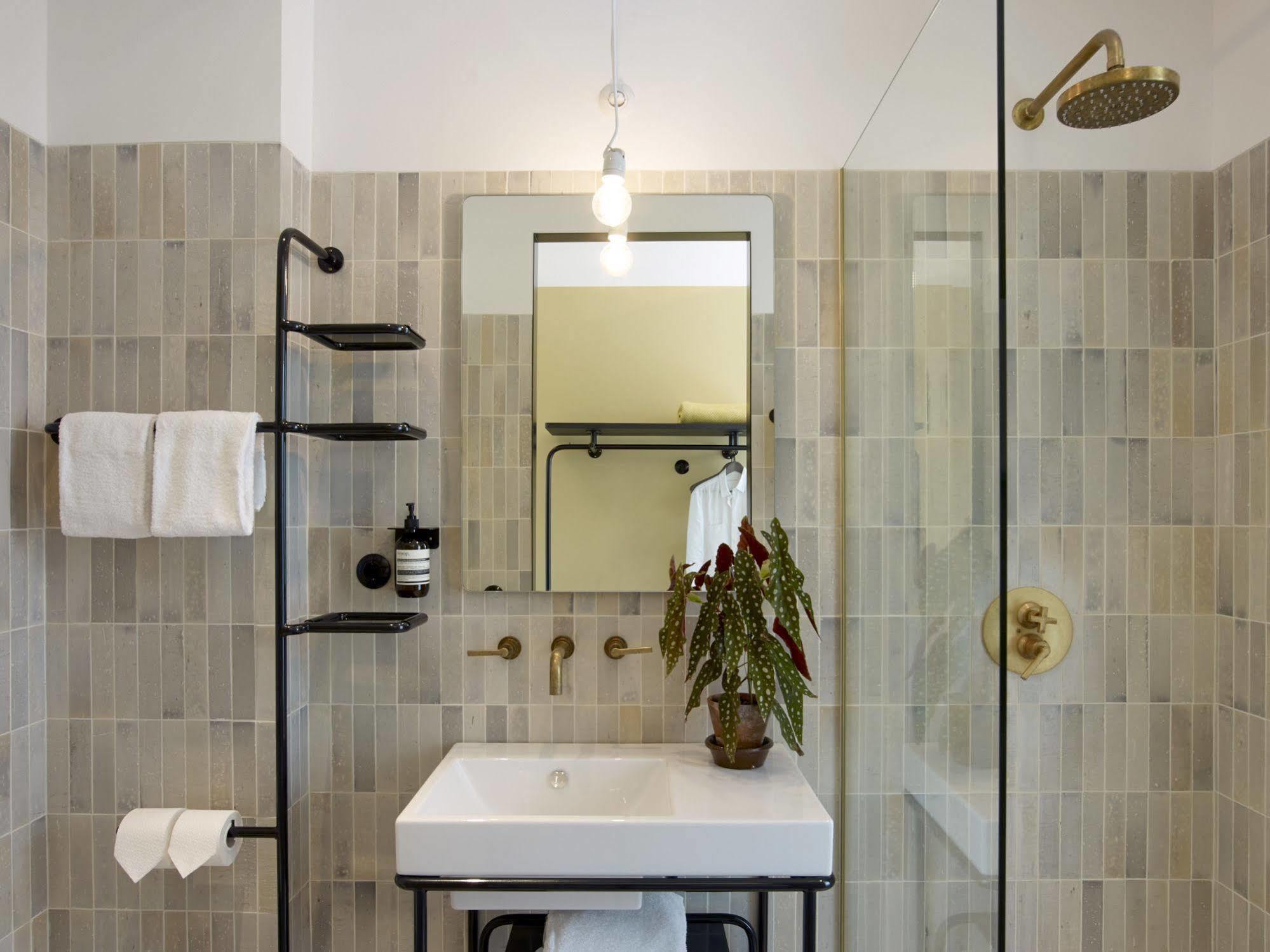 Stout & Co. Bed & Breakfast Amsterdam