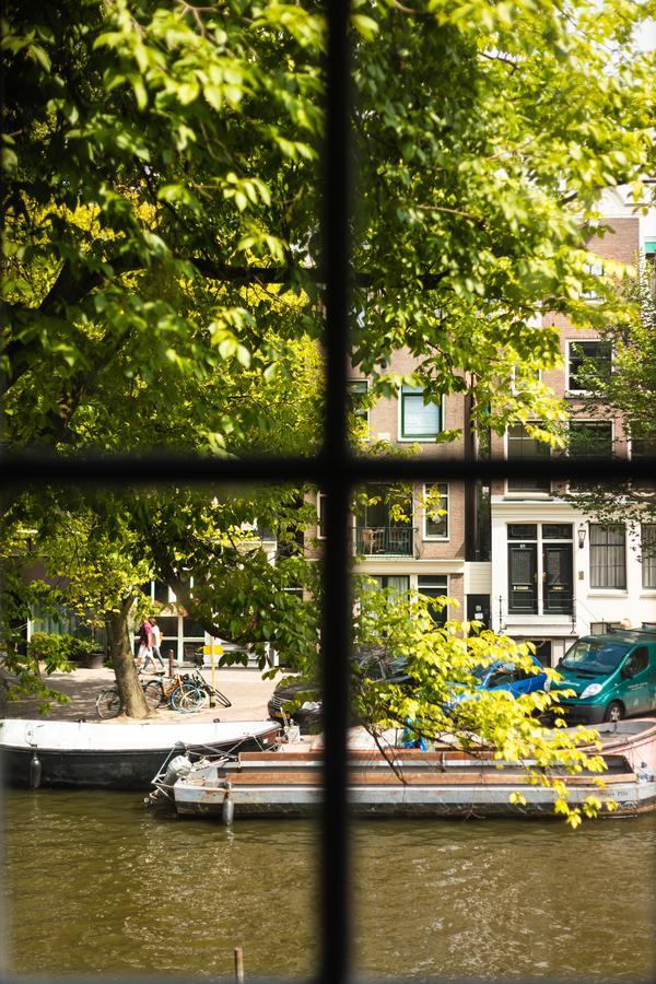 Canal Wow * Amsterdam