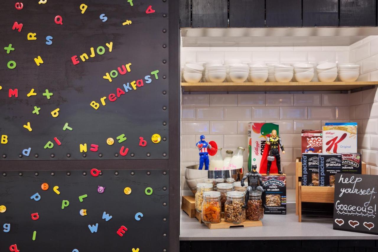Moxy Houthavens Hotel Amsterdam