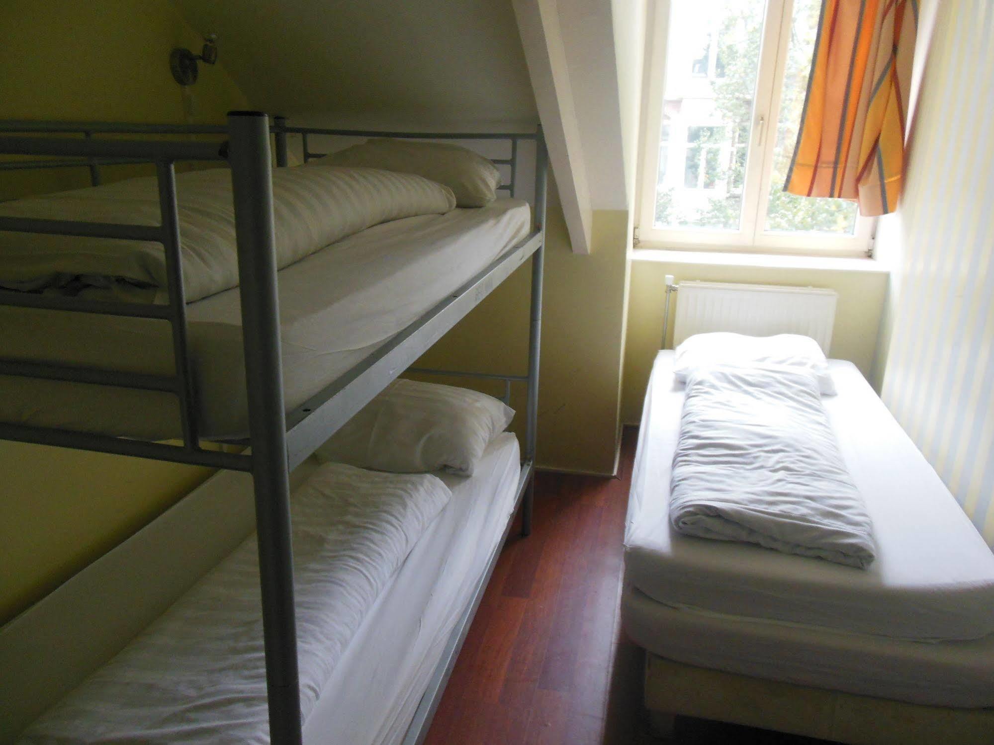 Sleep-inn Auberge de jeunesse *