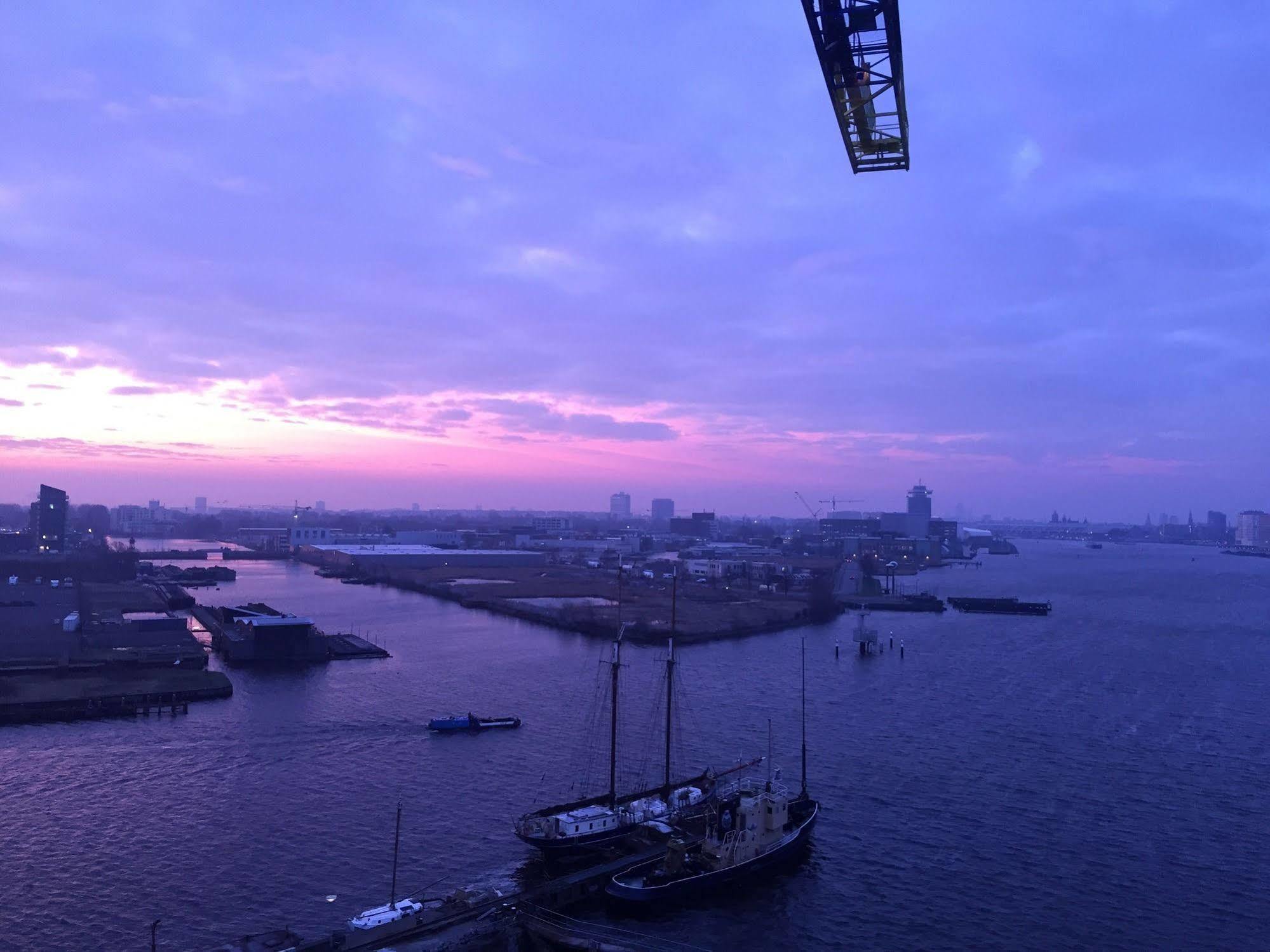 Crane Faralda Hotel Amsterdam