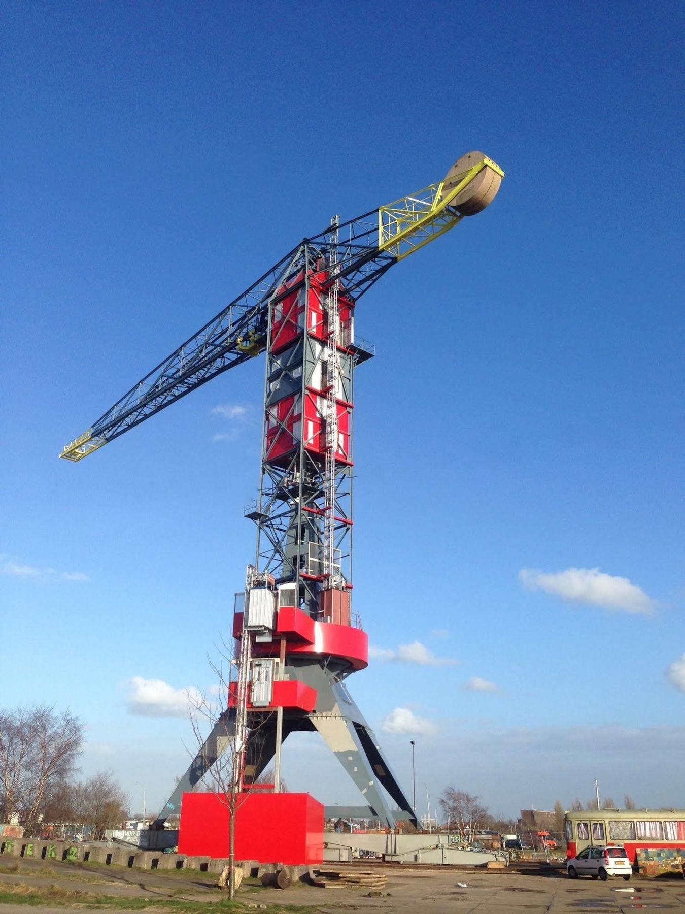 Crane Faralda