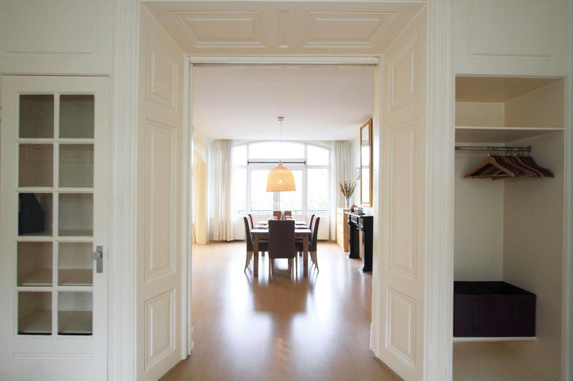 Nassau Canal Bed & Breakfast Amsterdam