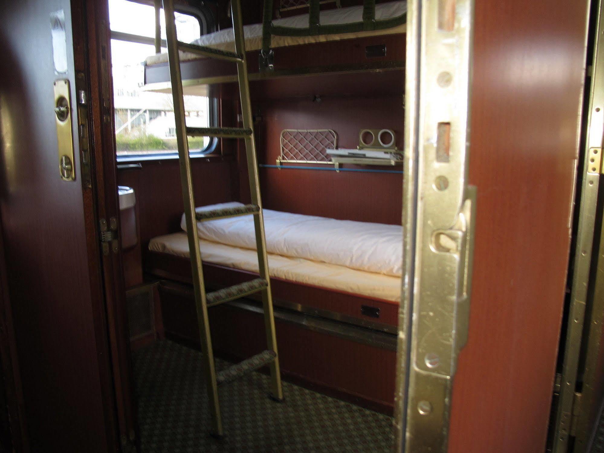 Train Ostello