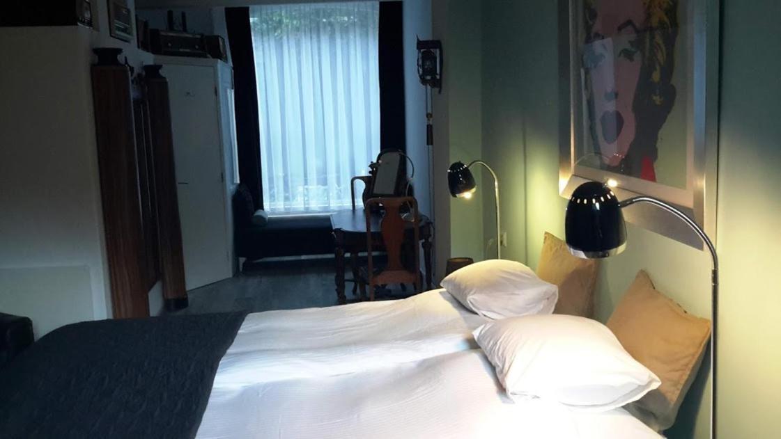 Bed and breakfast Westviolet Ámsterdam