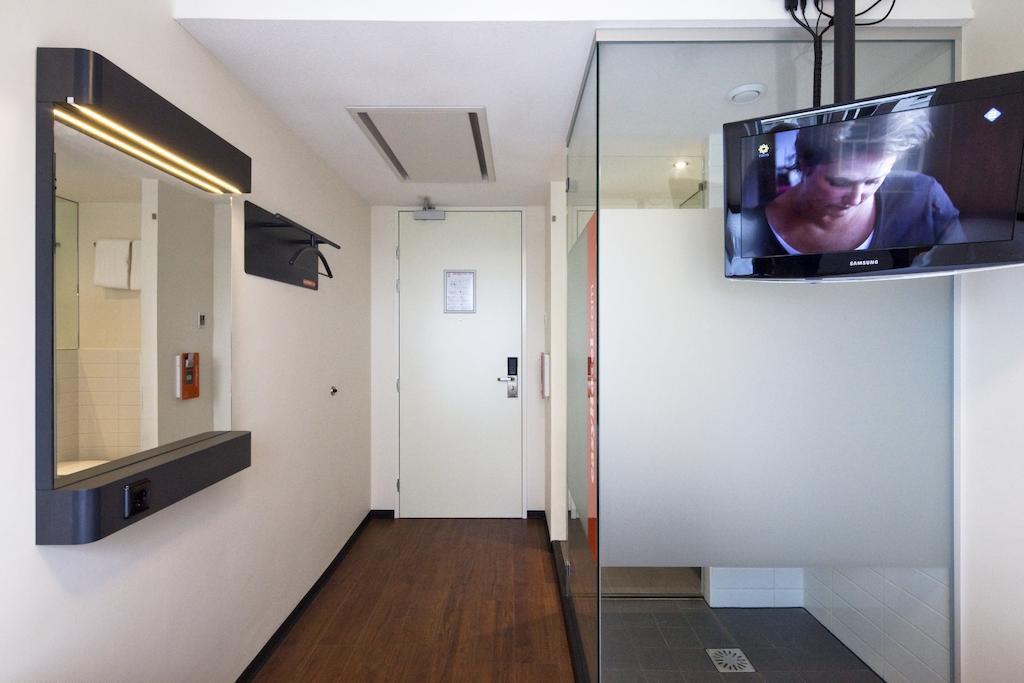 Easyhotel Centre South 2*