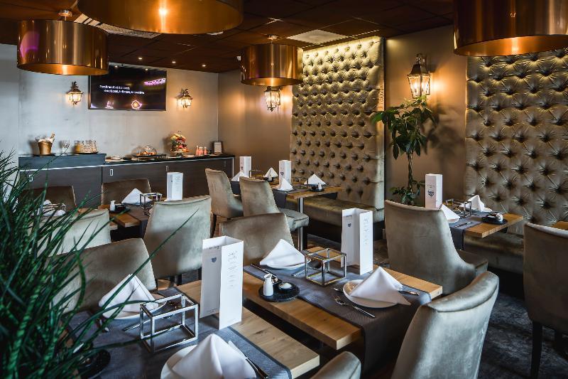 Luxury - Member Of Warwick Hotel 5*