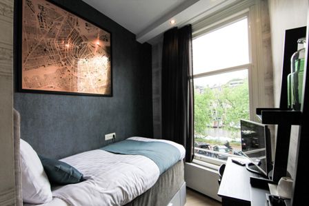 Hotel No. 377 House