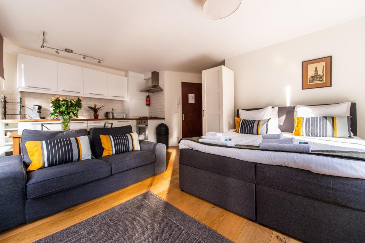 Canal View Studio * Amsterdam