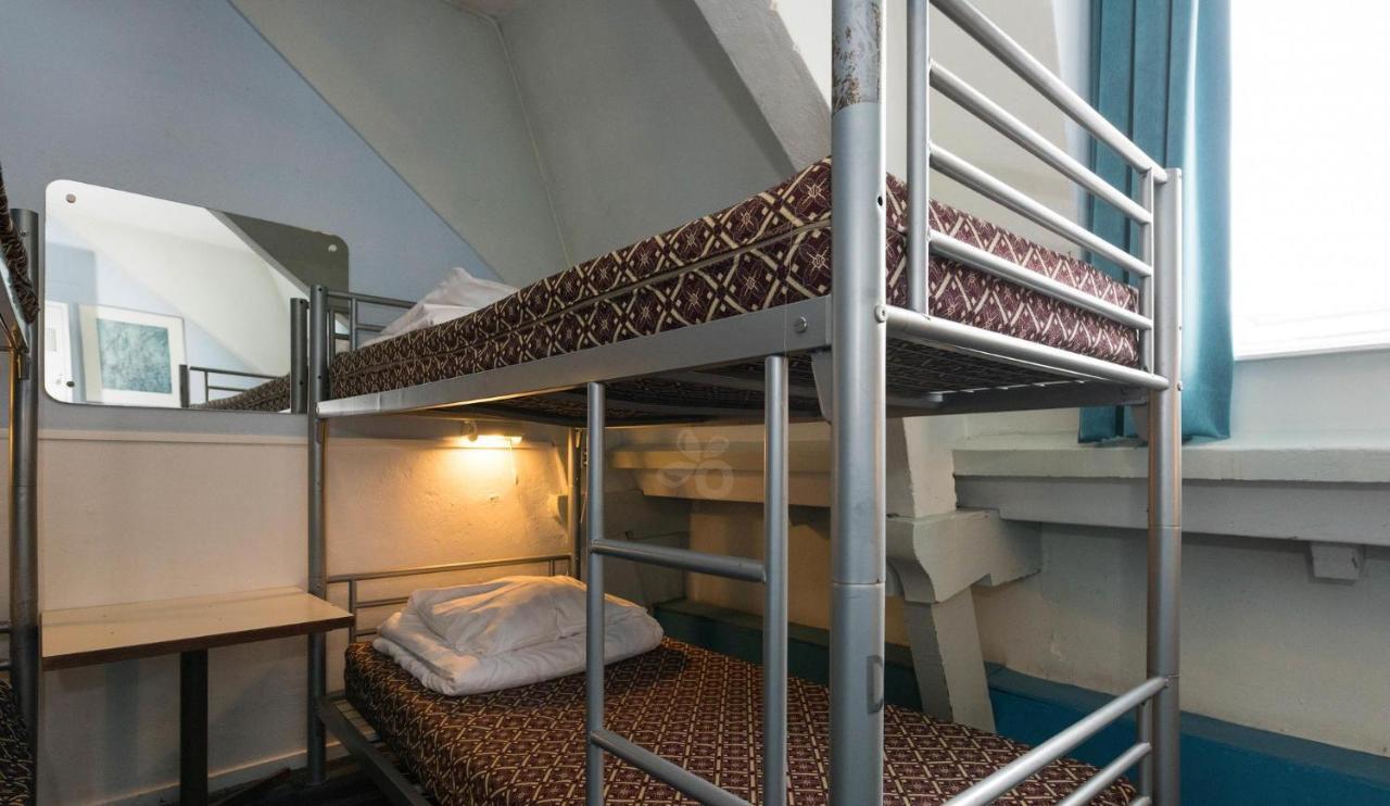 Euphemia Budget Old Canal Zone Hostal