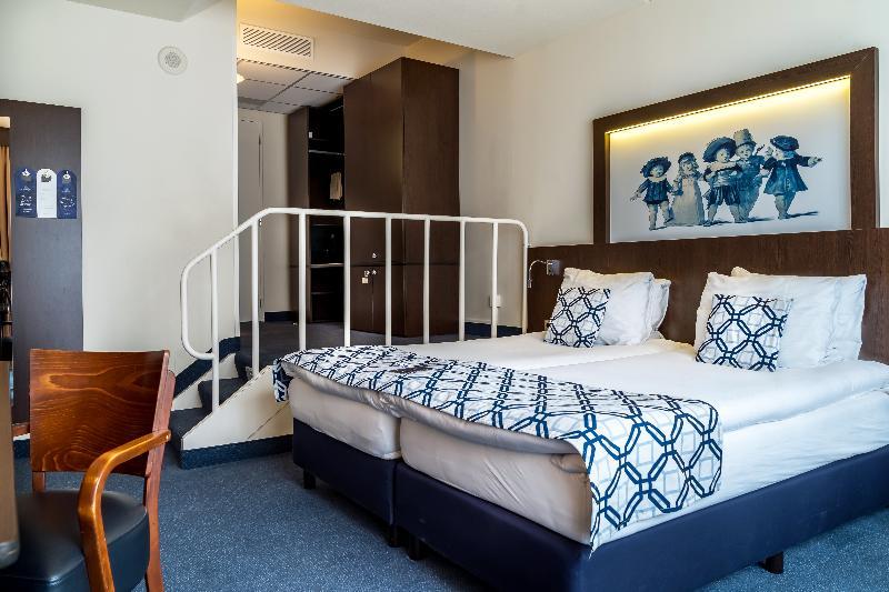 Port Cleve 4* Amsterdam