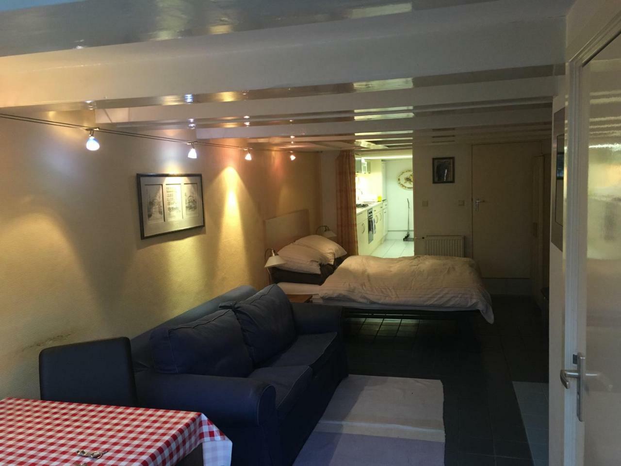 Leidseplein Studio *
