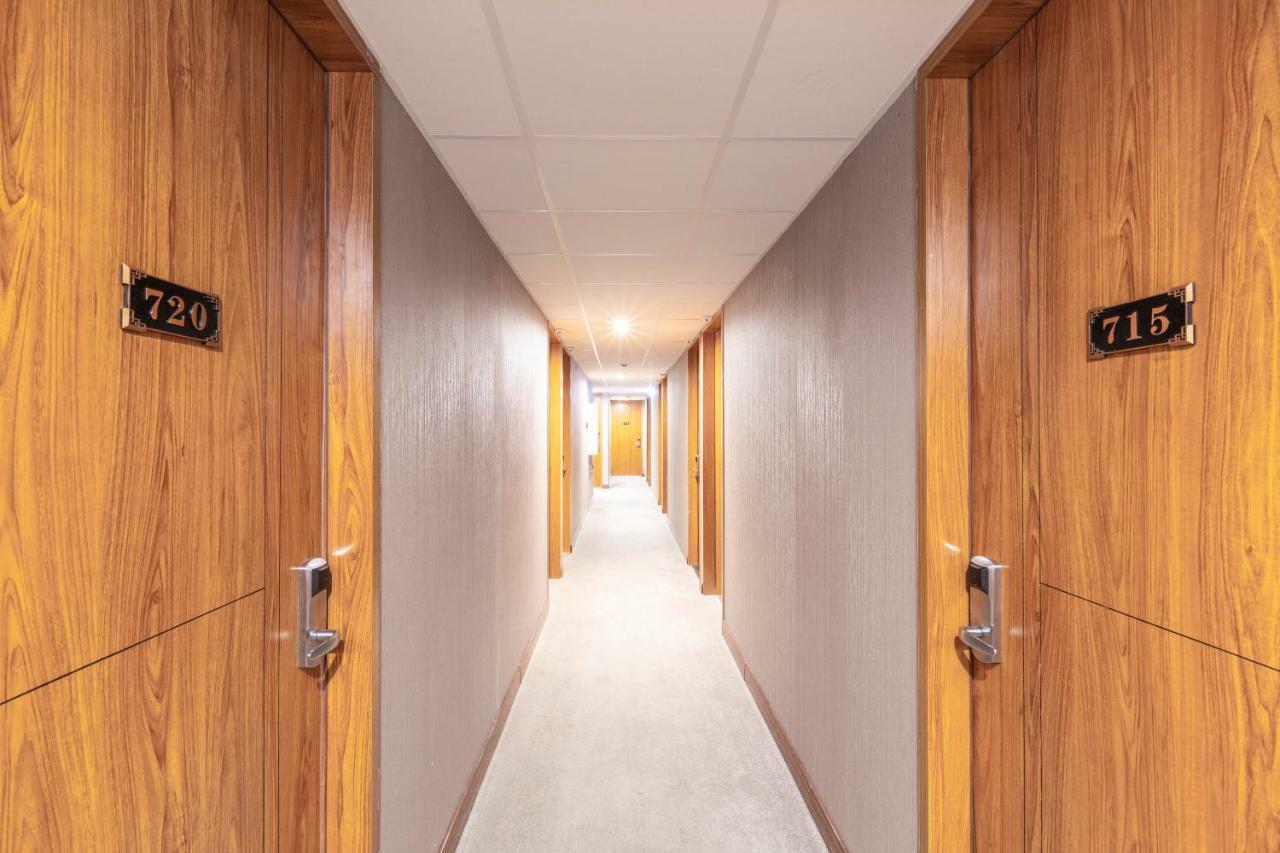 Hotel New Century 3*