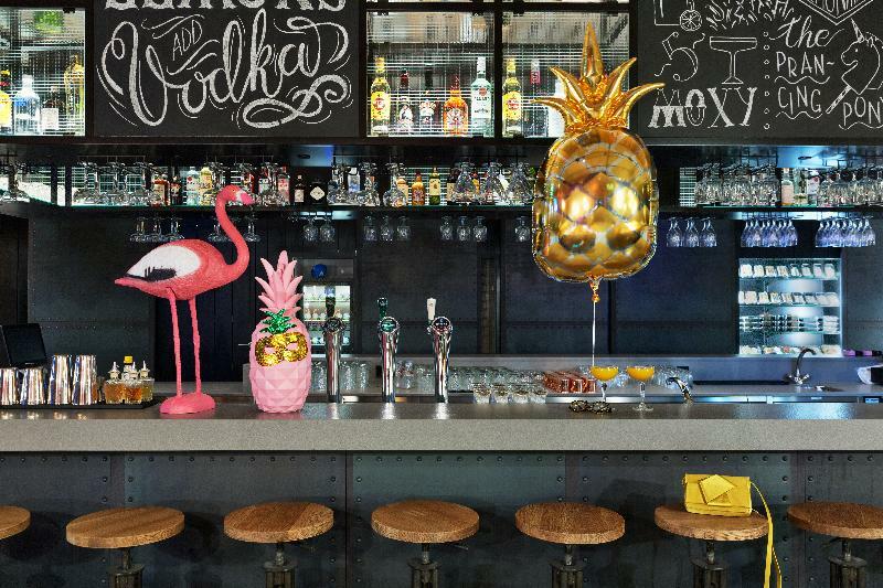 Moxy Houthavens Amsterdam