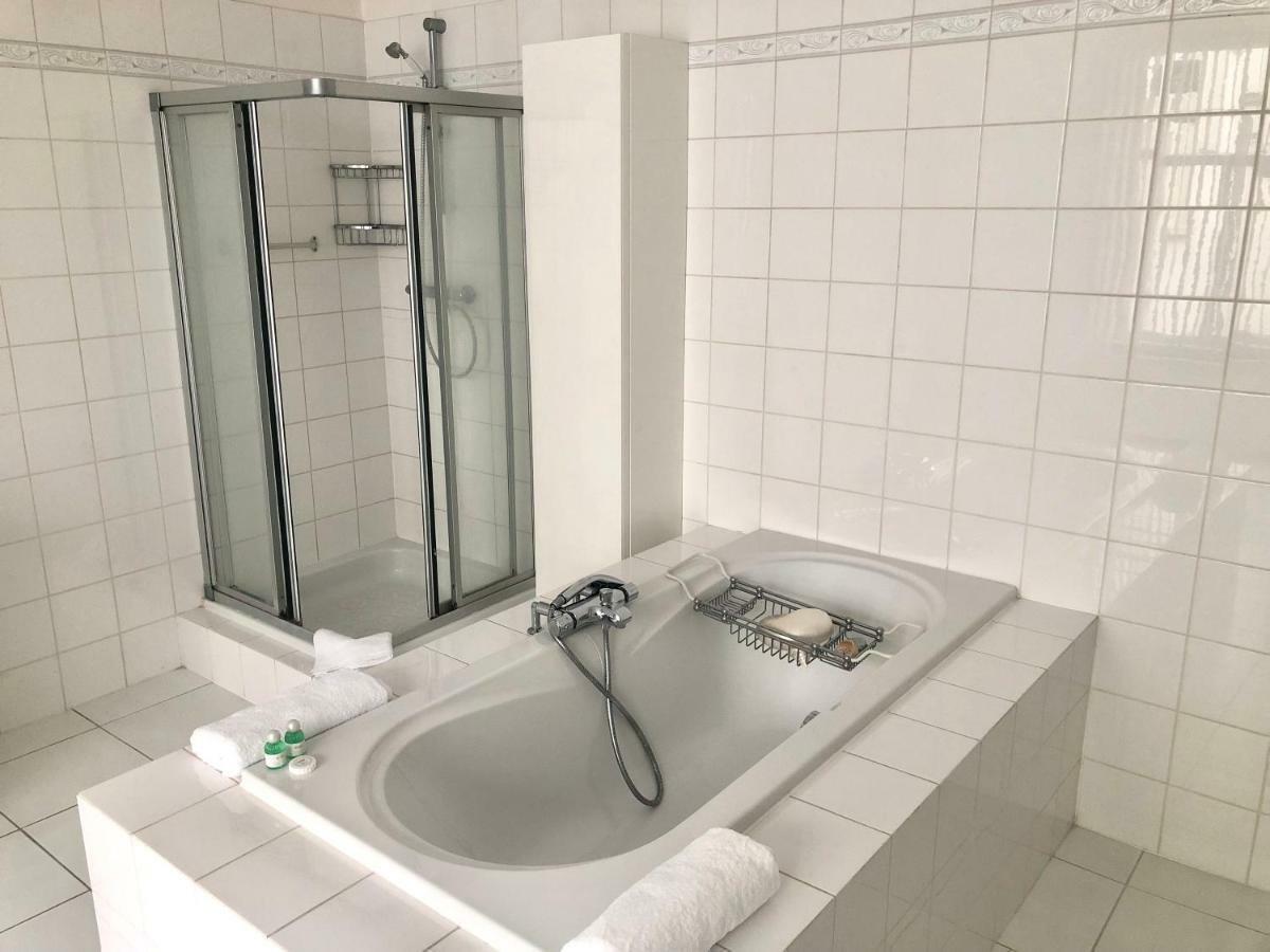 Bed & Breakfast De Leydsche Hof 2*