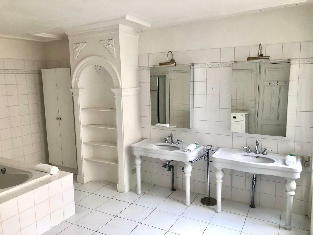 Bed & Breakfast De Leydsche Hof 2*