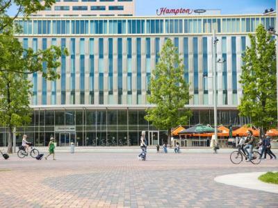 Hotel Hampton By Hilton / Arena Boulevard 3*