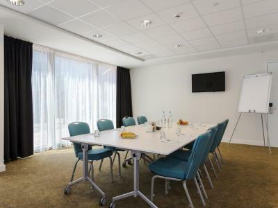 Hotel Hampton By Hilton / Arena Boulevard 3*