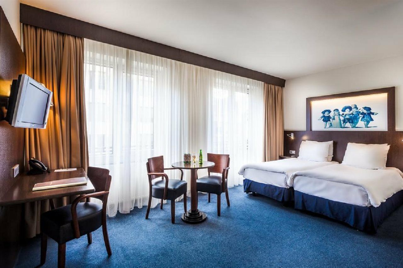 Port Cleve Hotel
