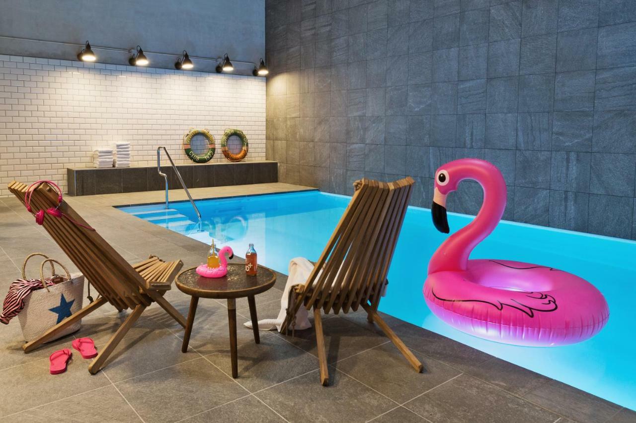 Hotel Moxy Houthavens 4*