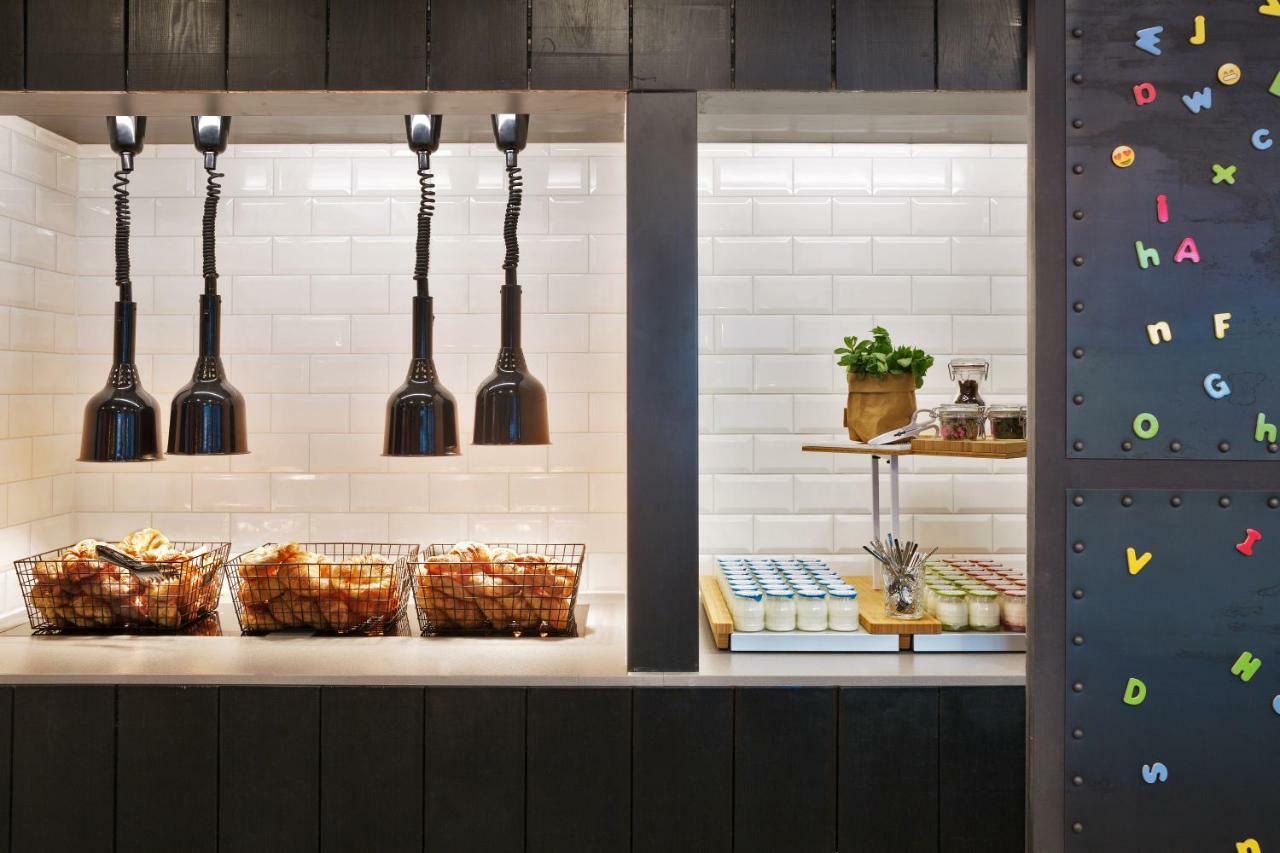 Hotel Moxy Houthavens Amsterdam