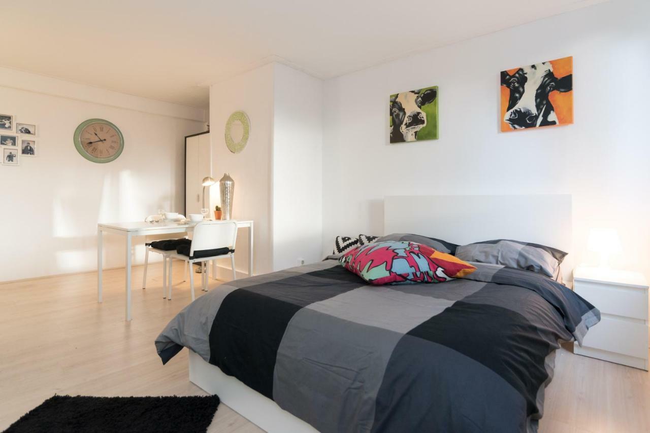 White & Black Studio Appartement *