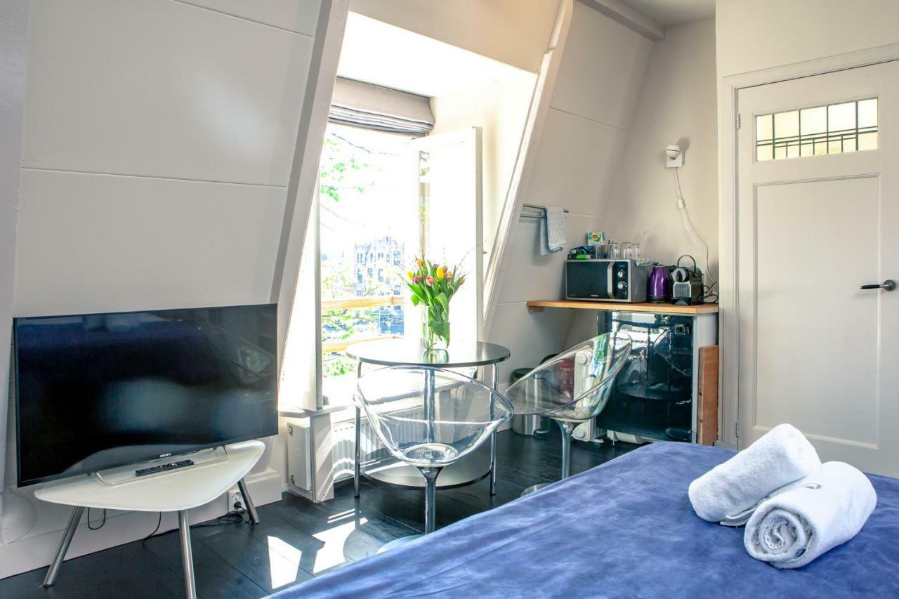 Zwanestein Canal House Bed & Breakfast