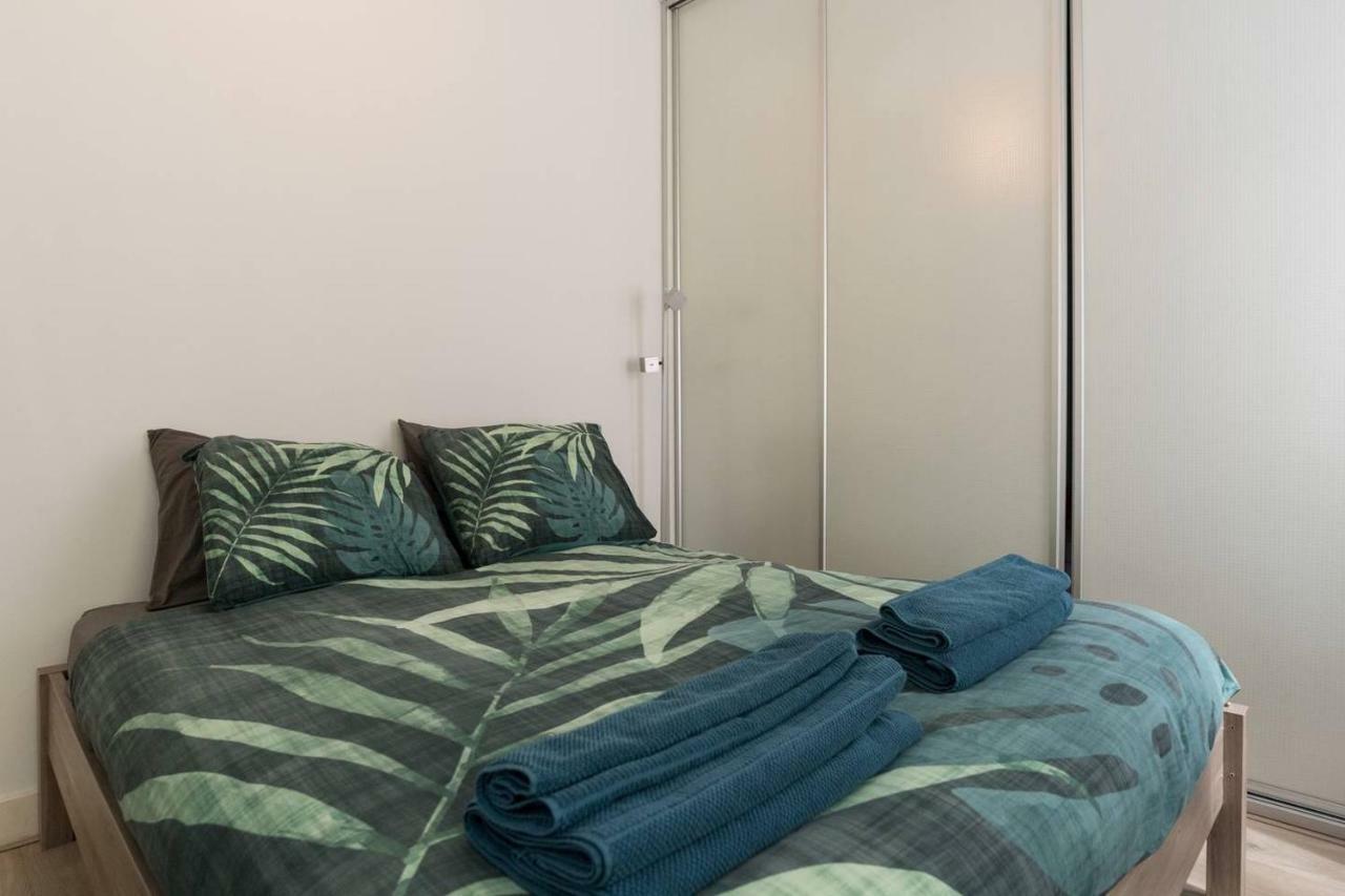 Appartement Amazing With Private Garden On Great Location *