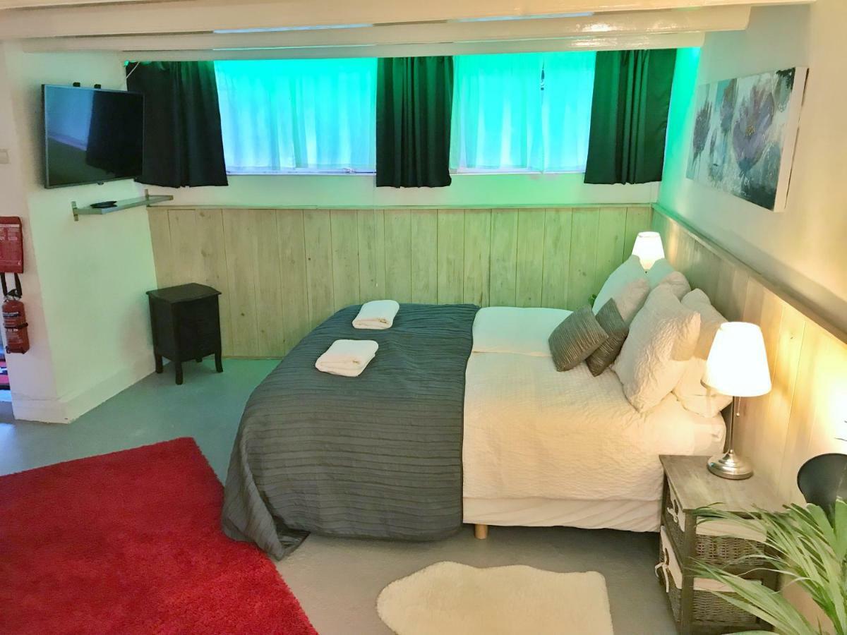 At Bed and breakfast Ámsterdam
