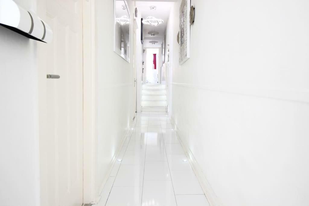 White Luxury Penthouse In Centre Appartement Amsterdam
