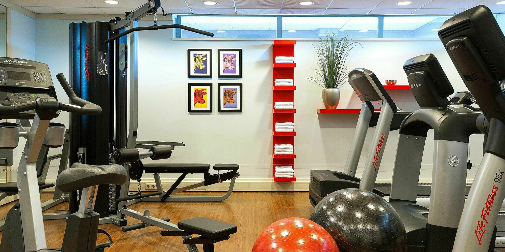 Holiday Inn Amsterdam Hotel 4*