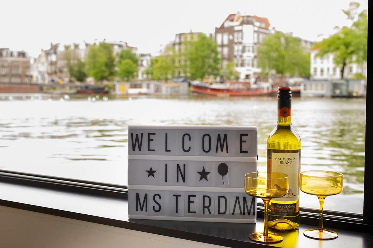 Houseboat - With A View Bed & Breakfast Amsterdam
