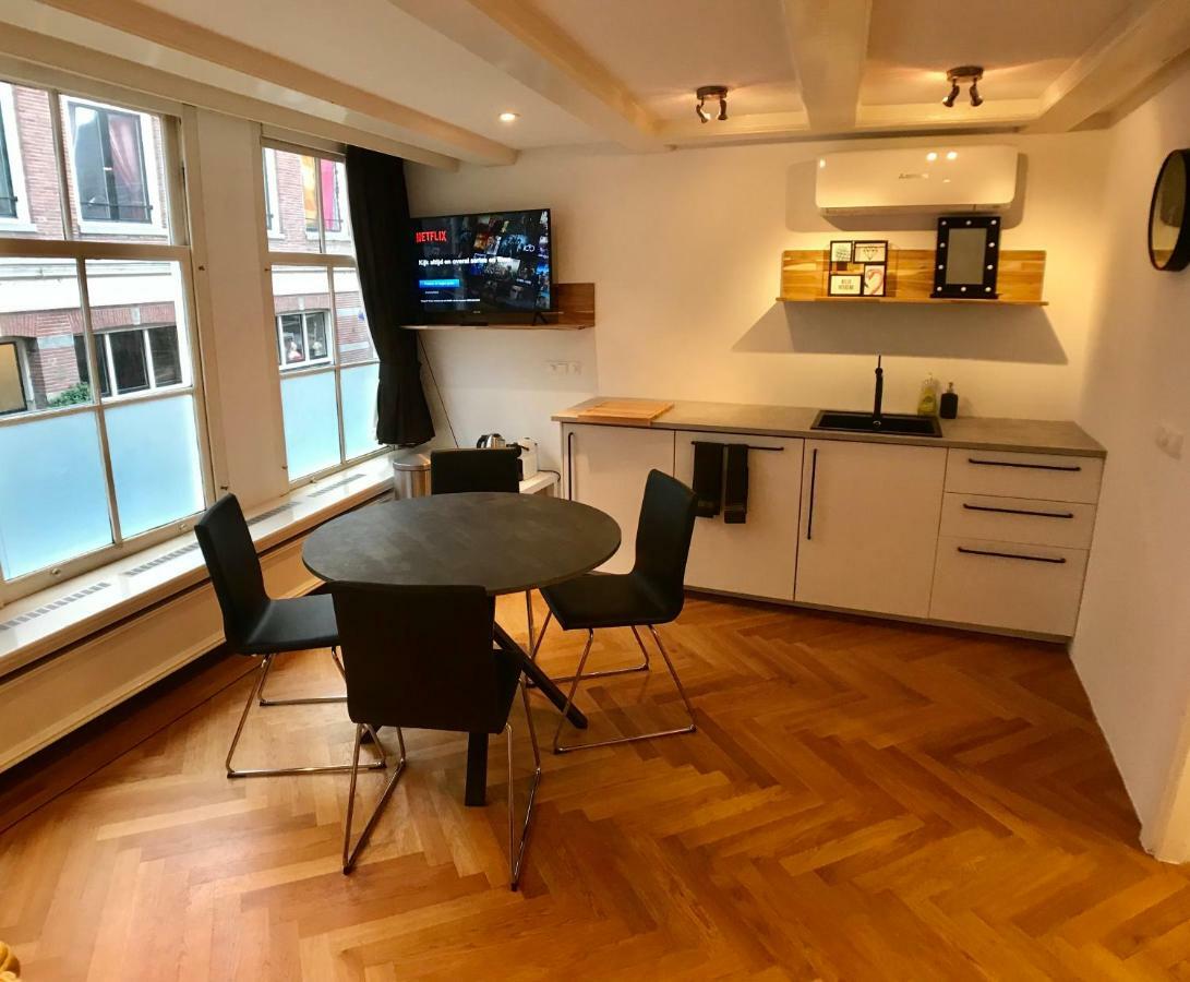 Heerengracht Penthouse *
