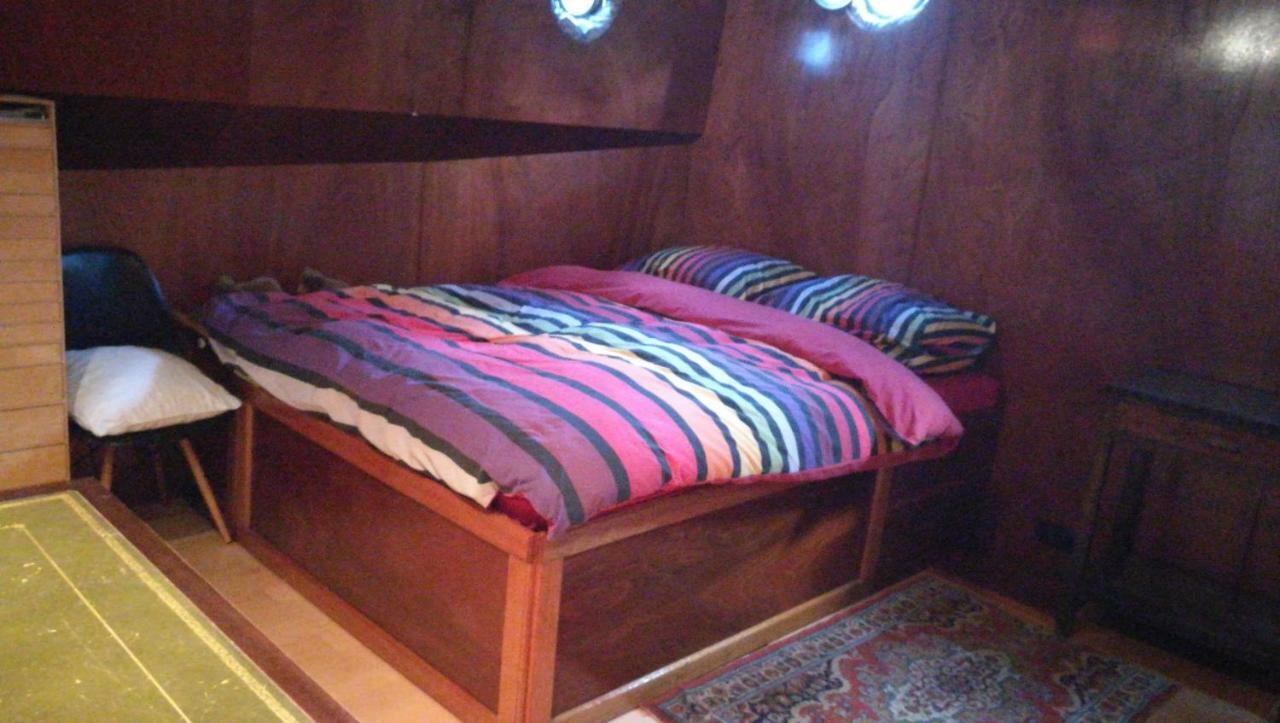 Art Nouveau Houseboat, In Hart Of The City Center Appartement *