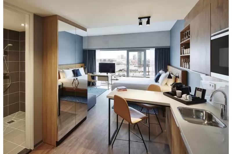 By Marriott Houthavens 4* Ámsterdam