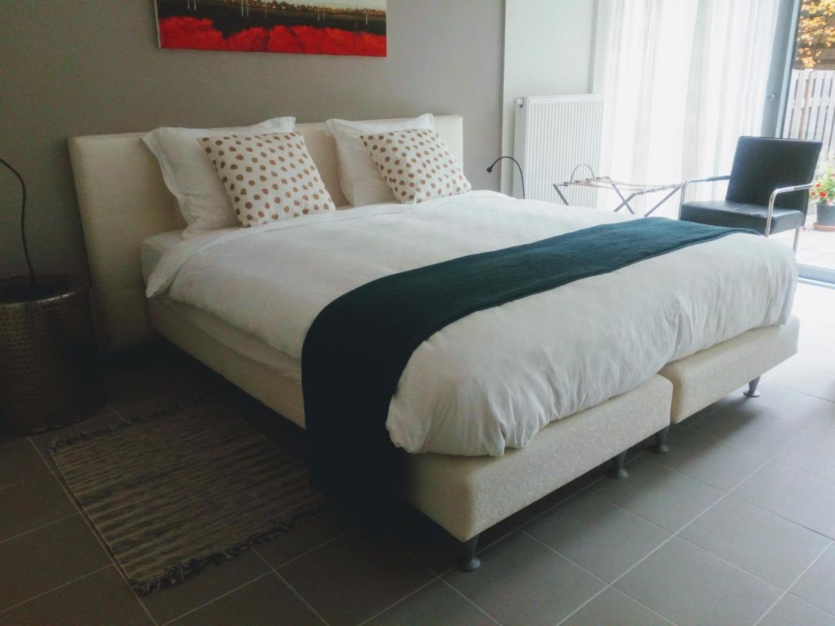 At Number 6 Bed & Breakfast Amsterdam