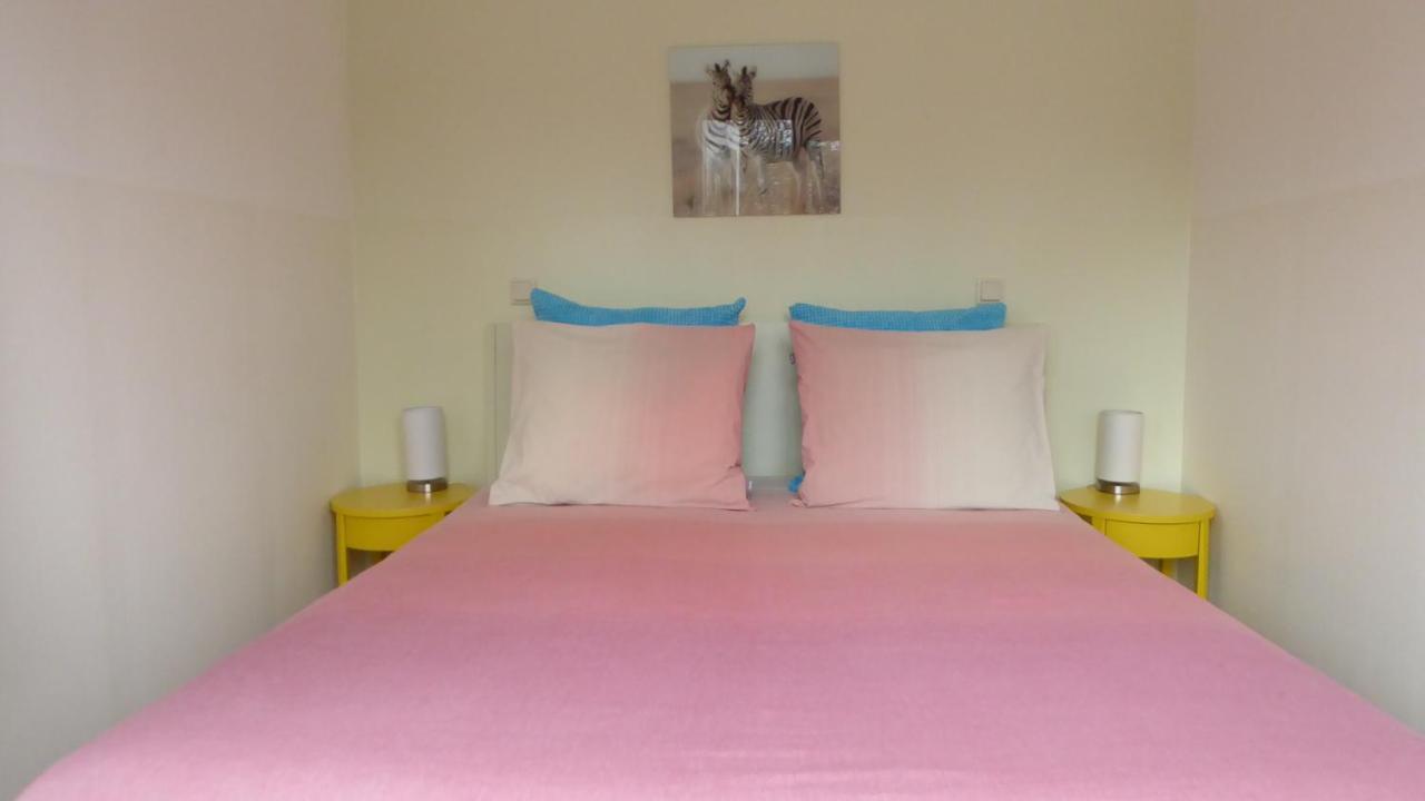 Houseboat In The Center, 5 Min Walk To Tropical Museum, Free Wifi! Appartement *