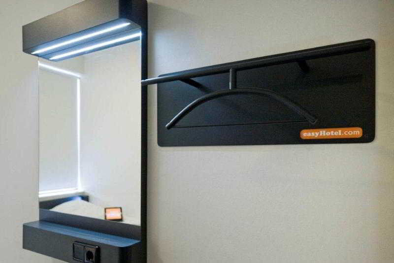 Easyhotel Centre South