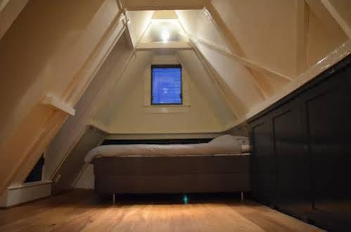 Lanestay Damsquare Bed and breakfast 2*