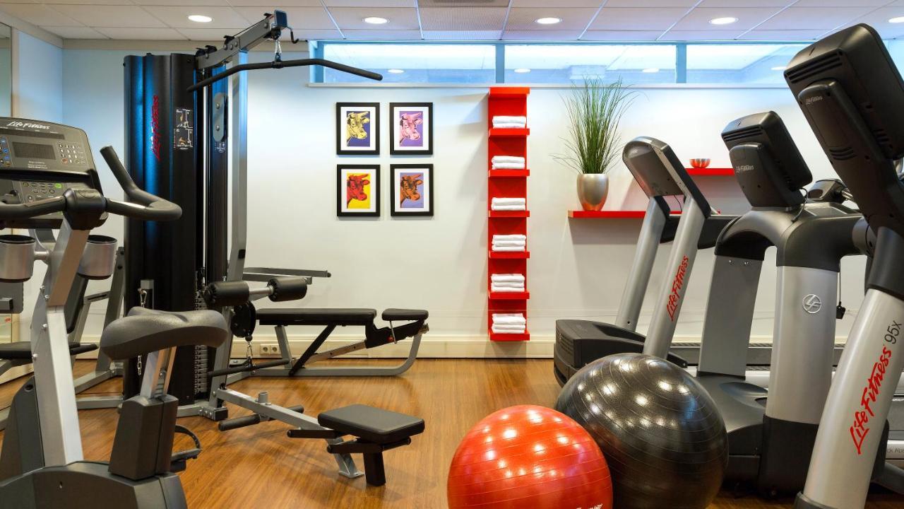Holiday Inn Amsterdam Hotel 4*