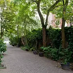 Prins Hendrik Apartments