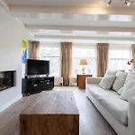 Canal View Apartments Lex