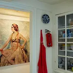 Bed & Apartment Singel 96