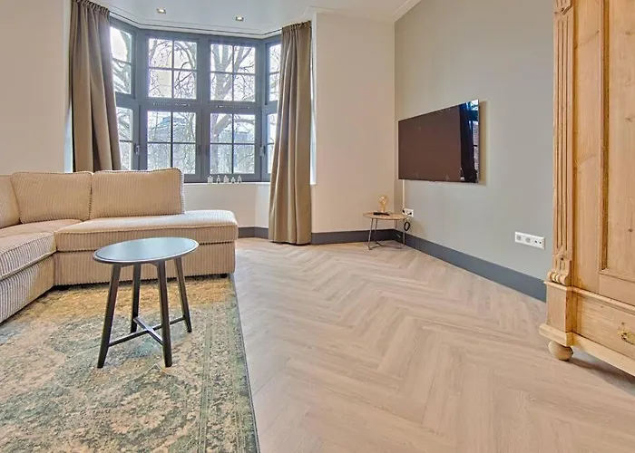Private Appartment 60M2 - Centre Top Location