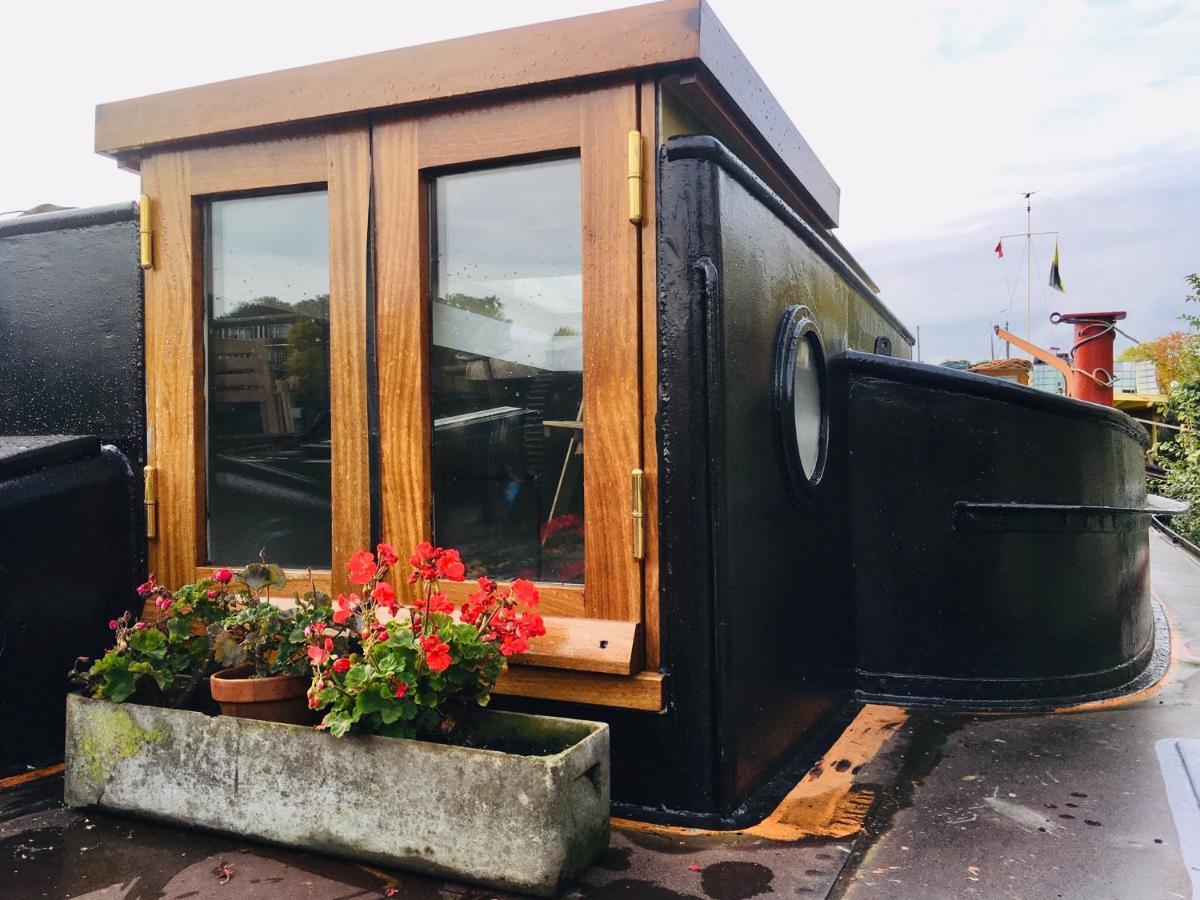 Houseboat Tante Piet Bateau-hôtel 2*