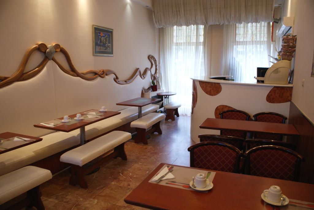 Budget Thorbecke Hotel *