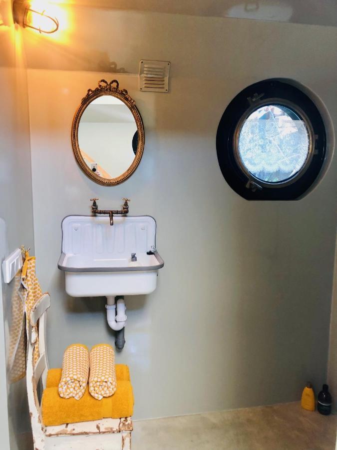 Houseboat Tante Piet