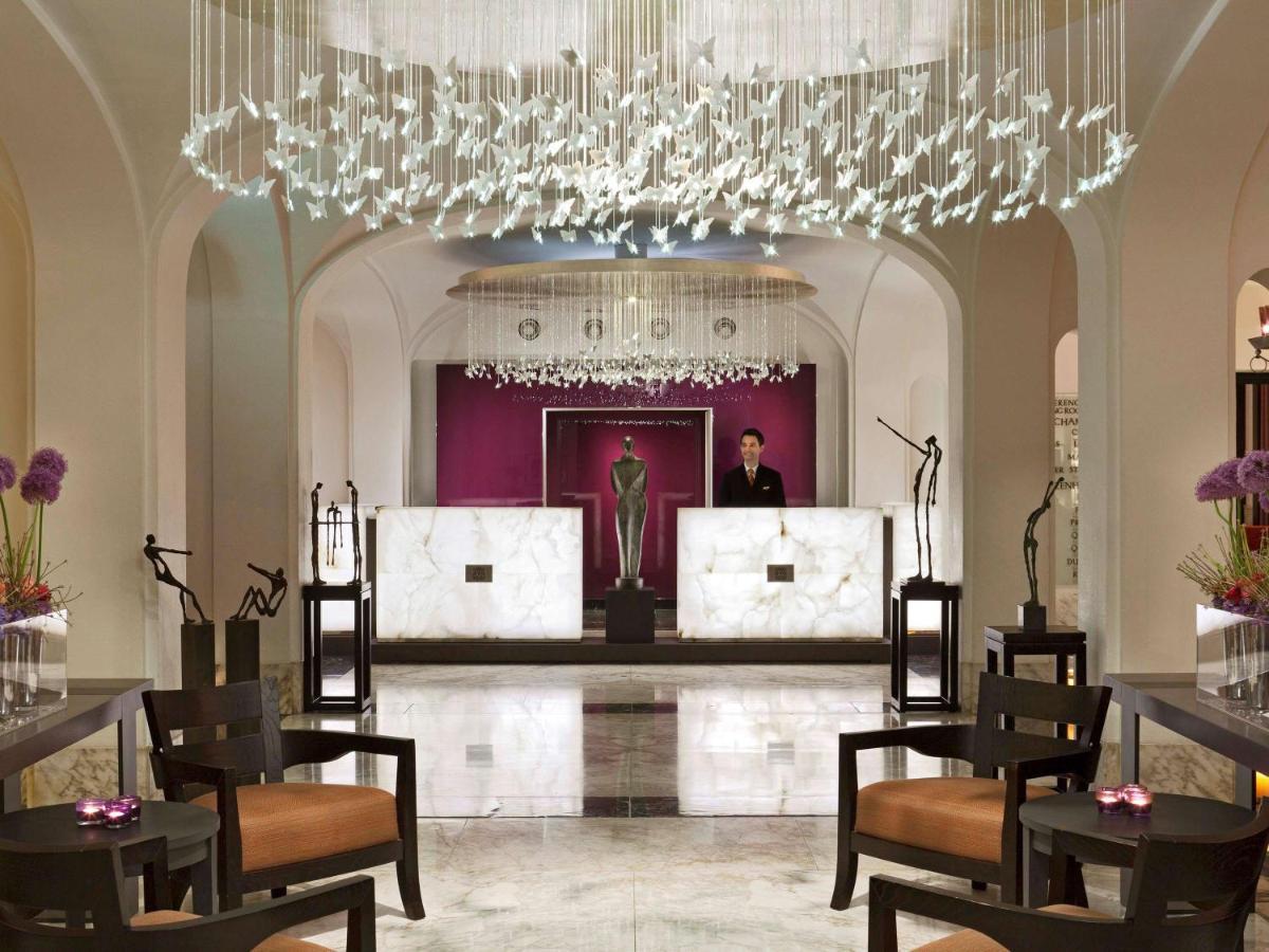 Canal House At Sofitel Legend The Grand 5*