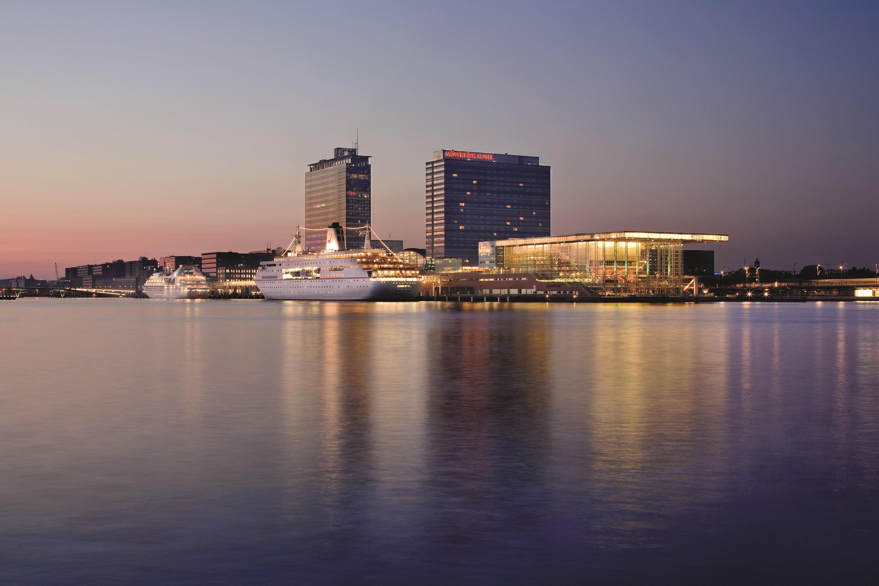 Moevenpick Centre 4*